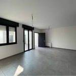 Affitto 4 camera appartamento di 100 m² in Reggio nell'Emilia