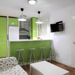 Rent 5 bedroom apartment in Madrid