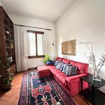 Affitto 8 camera casa di 160 m² in Firenze