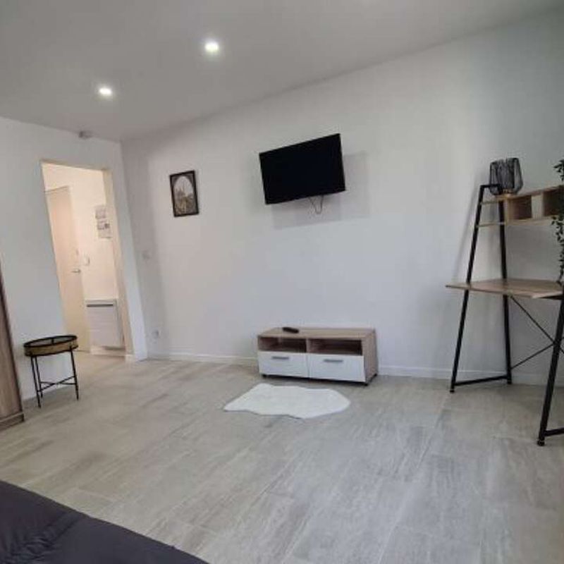Location appartement 1 pièce 24 m² Reims (51100)