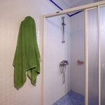 Rent a room of 100 m² in la Pobla de Vallbona