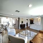 Rent 4 bedroom apartment of 197 m² in Burlington