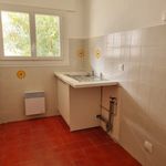 Rent 3 bedroom apartment of 54 m² in Sanary-sur-Mer