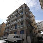 Affitto 4 camera appartamento di 150 m² in Cosenza