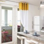Rent 2 bedroom apartment of 65 m² in Bordeaux
