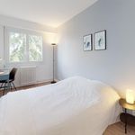 Appartement de 100 m² avec 6 chambre(s) en location à Evry Courcouronnes