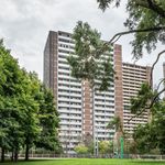 Appartement de 441 m² avec 1 chambre(s) en location à Old Toronto