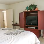 Rent 2 bedroom apartment of 109 m² in Palm Desert