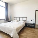 Rent 2 bedroom apartment of 85 m² in Bruxelles