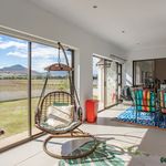 Rent 6 bedroom house in Stellenbosch
