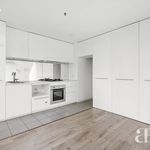 Rent 1 bedroom apartment in Docklands