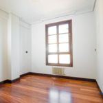 Rent 5 bedroom apartment of 230 m² in Getxo