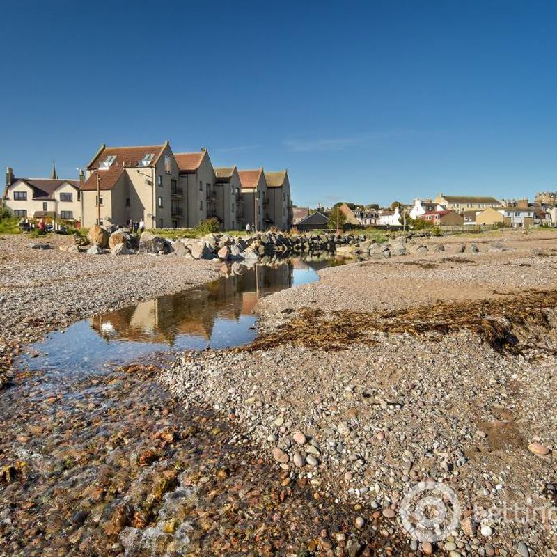 3 Bedroom Flat to Rent at Aberdeenshire, Stonehaven-and-Lower-Deeside, England