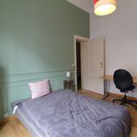 Louez une chambre de 300 m² à Etterbeek