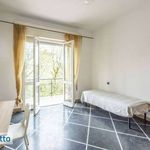 Affitto 5 camera appartamento di 128 m² in Bologna