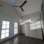 Rent 1 bedroom apartment of 802 m² in Westport