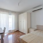 Alquilar 5 dormitorio apartamento en Mislata