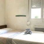Rent a room of 120 m² in Pamplona