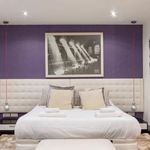 Rent 1 bedroom apartment of 484 m² in Bilbao