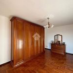 Rent 5 bedroom house of 140 m² in Parma