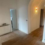 Affitto 4 camera appartamento di 132 m² in Roma