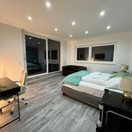 Miete 8 Schlafzimmer wohnung von 646 m² in Wien