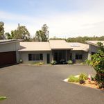 Rent 5 bedroom house of 1000 m² in Forster - Tuncurry