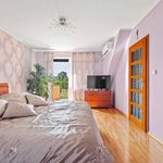 Wynajmij 1 sypialnię dom z 827 m² w Kobierzyce