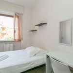 Camera di 160 m² a Milano