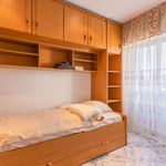 Alquilo 3 dormitorio apartamento de 73 m² en València