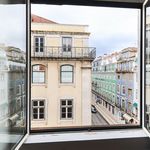 Rent 5 bedroom apartment of 200 m² in Lisbon