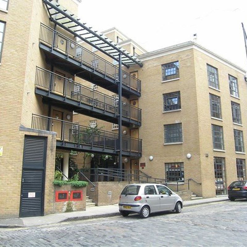 house for rent at Wapping Hair Studio Shadwell
