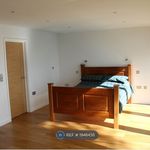Rent 4 bedroom house in Godalming