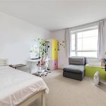 Rent 2 bedroom apartment of 118 m² in London