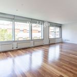 Rent 5 bedroom apartment of 158 m² in Barcelona