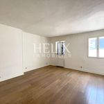 Rent 1 bedroom apartment of 2434 m² in Saint-Germain-en-Laye