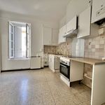 Rent 5 bedroom apartment of 91 m² in Nîmes