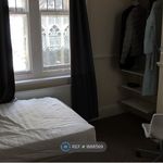 Rent 8 bedroom flat in Bristol