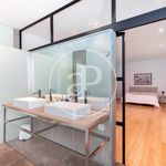 Rent 2 bedroom apartment of 230 m² in València