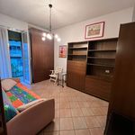 Affitto 5 camera appartamento di 65 m² in Genova