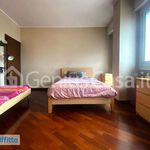Rent 4 bedroom house of 130 m² in Milano
