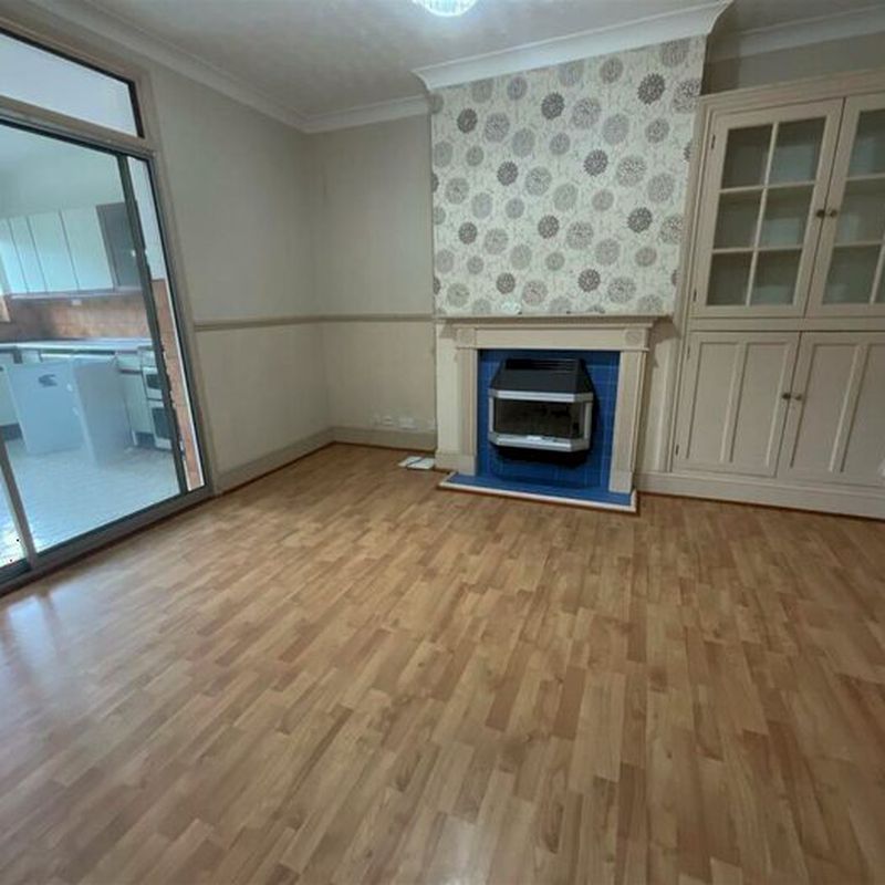 3 Bedroom Terraced House To Rent In Kew Road Rugby, CV21