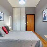 Rent a room of 164 m² in Milano