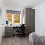 Rent 5 bedroom student apartment of 12 m² in Leeds