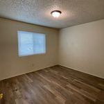 Rent 2 bedroom apartment of 78 m² in Bakersfield