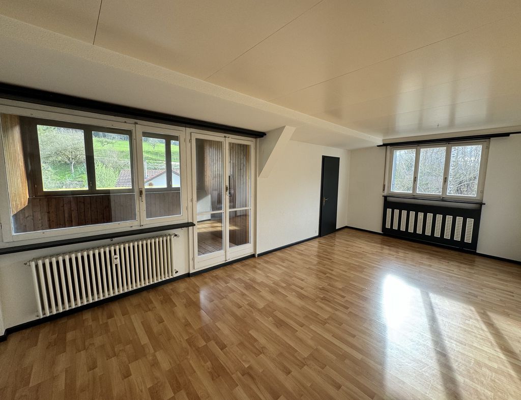 Rent 5 bedroom apartment in Crémines