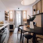 Rent 2 bedroom apartment of 34 m² in Paris