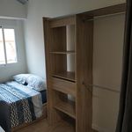 Rent 4 bedroom house in València
