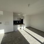 Rent 1 bedroom apartment of 49 m² in Épône