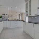 Rent 4 bedroom house of 212 m² in Cape Town